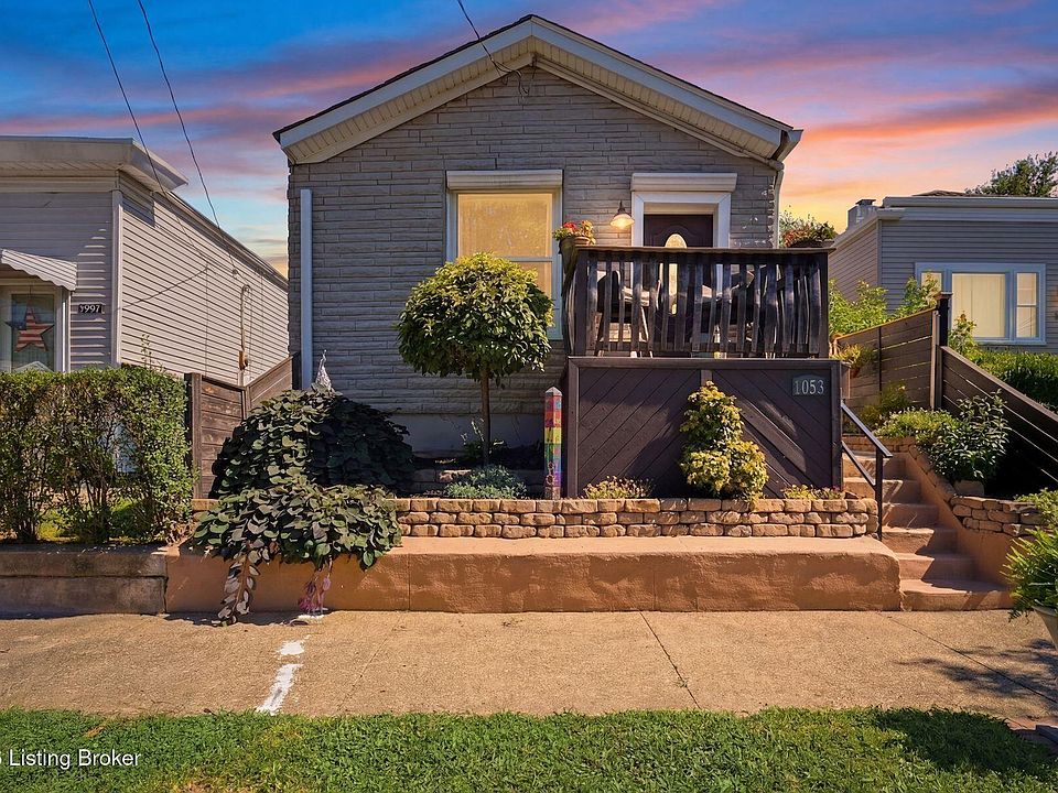 1st image of 1053 Mary St