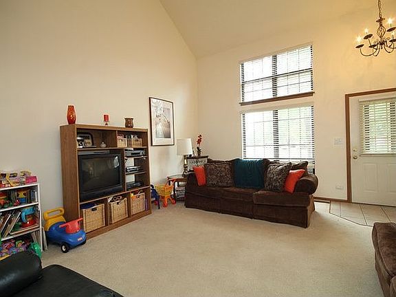 5th image of 342 Arquilla Ct