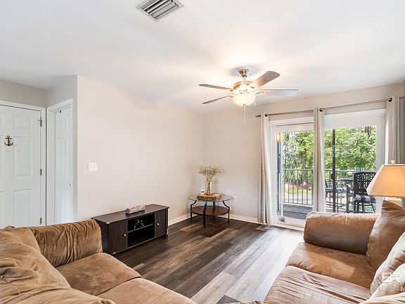 4th image of 25957 Canal Rd #208