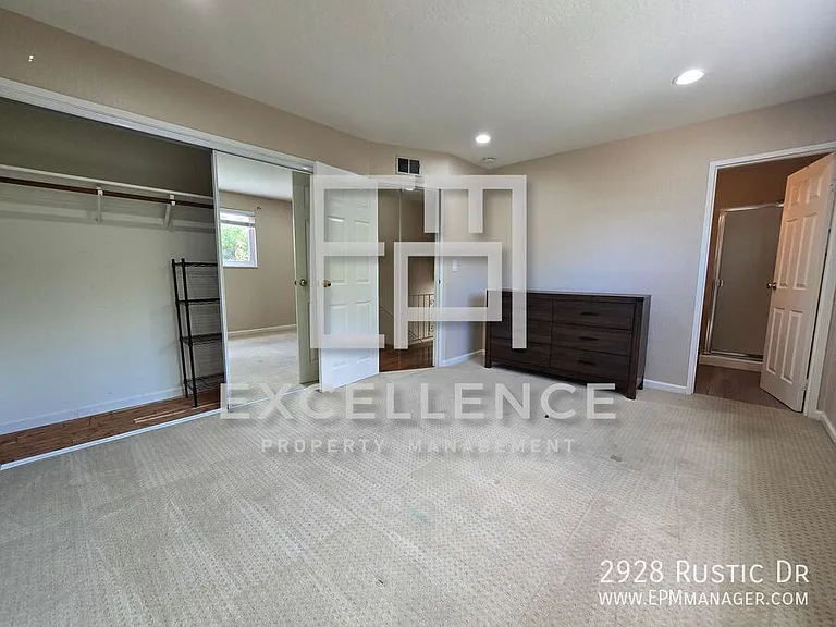 2928 Rustic Dr — Photo 7