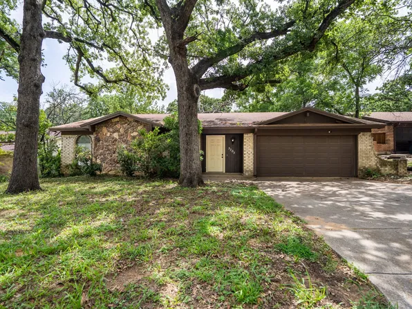 5705 Kingstree Ct, Arlington, TX 76017