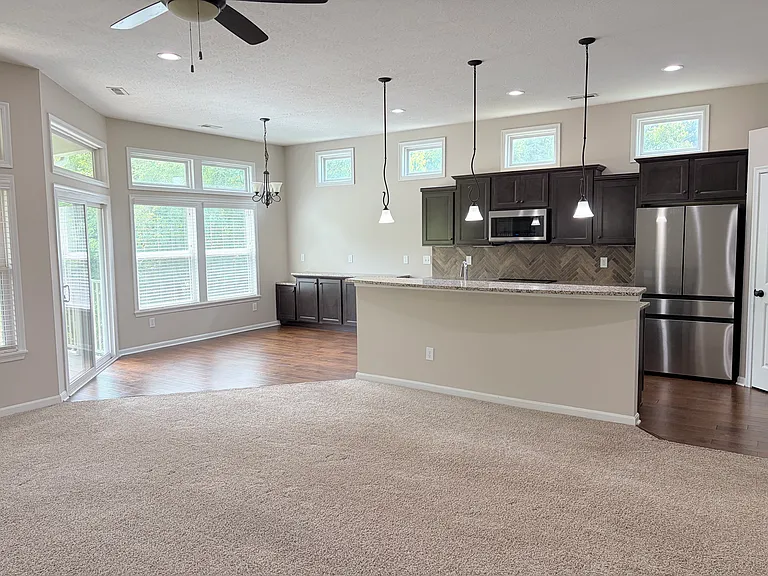 3260 Fontaine Ct — Photo 7