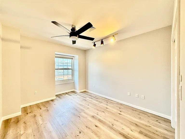 10 Weston Ave #41 — Photo 14