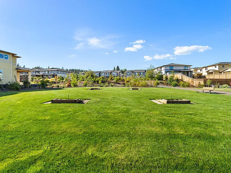 16699 SE Sunshower Pl — Photo 34