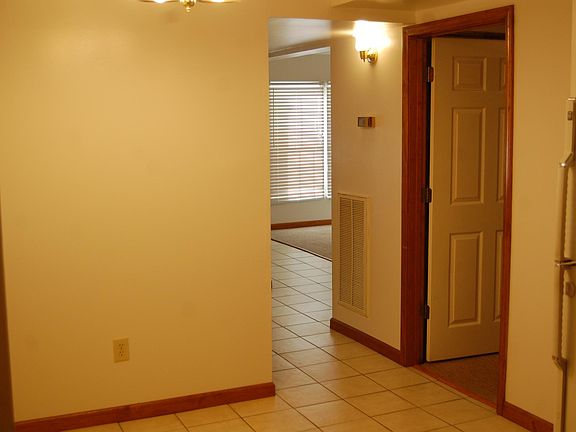 5th image of 17 Burgess Ave #C
