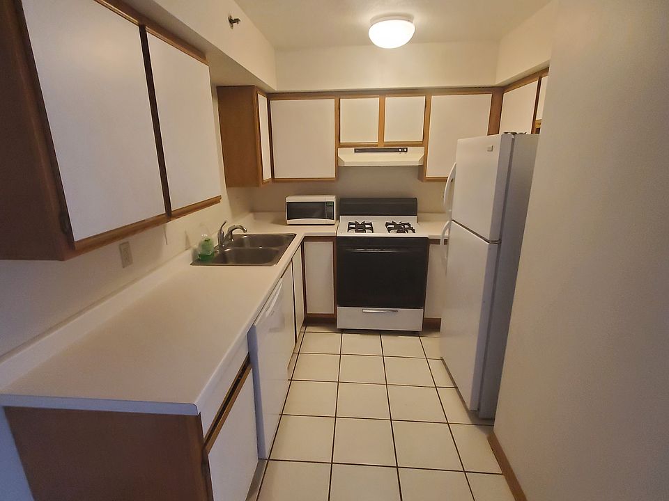 1st image of 1440 Raven Dr APT 6