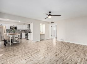 5226 N 20th St, Phoenix, AZ