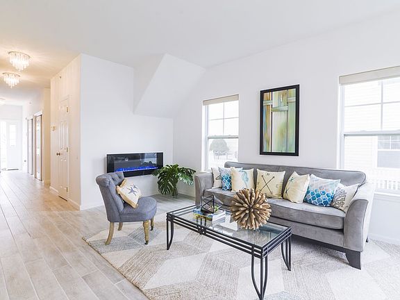 3rd image of 7214 Sandy Dune Way