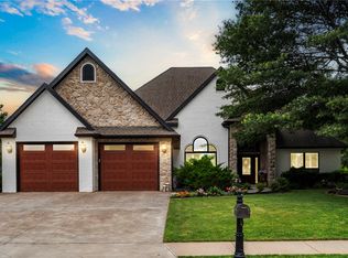 5077 S Strathmore Station Dr, Rogers, AR 72758