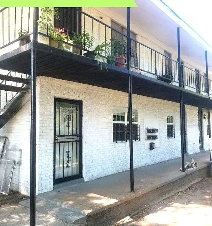 1025 S Wellington St #3