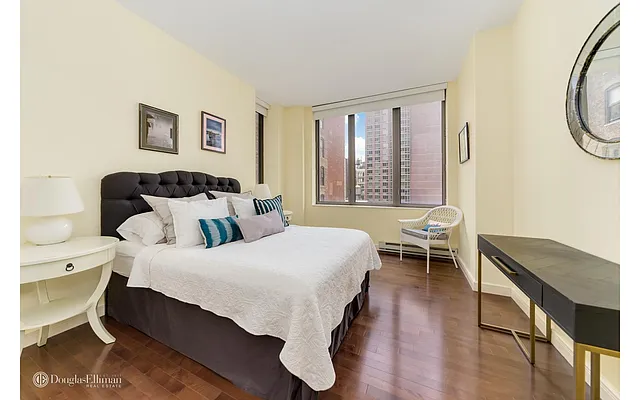 Rented by Douglas Elliman | media 4