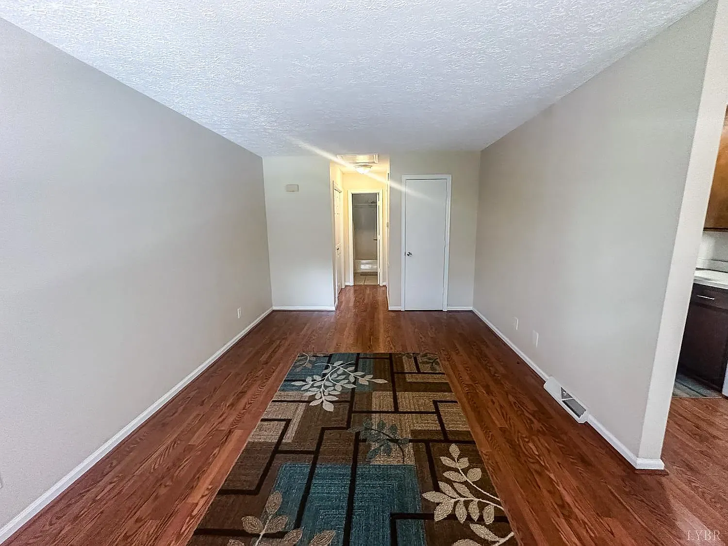 1 bed, 576 sqft, $950 — Photo 3