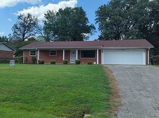 204 W Stafford Dr, Rector, AR 72461