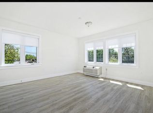 56 Calvert St #403, Harrison, NY 10528