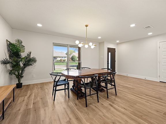 5th image of 7620 La Risa Dr