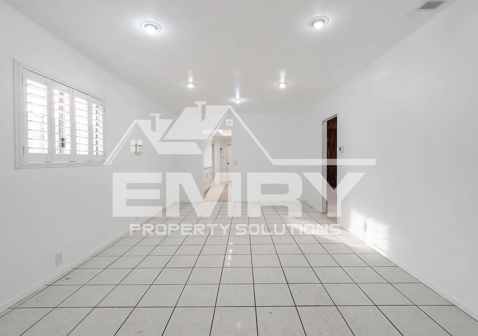 6221 Fishburn Ave Bell — Photo 3