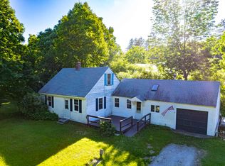 91 Water St, Rumney, NH 03266