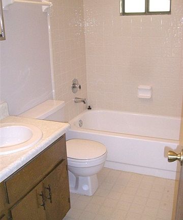 4th image of 1333 Cross Creek Cir