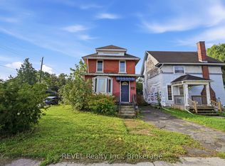 4960 Willmott St, Niagara Falls, ON L2E 1Z8