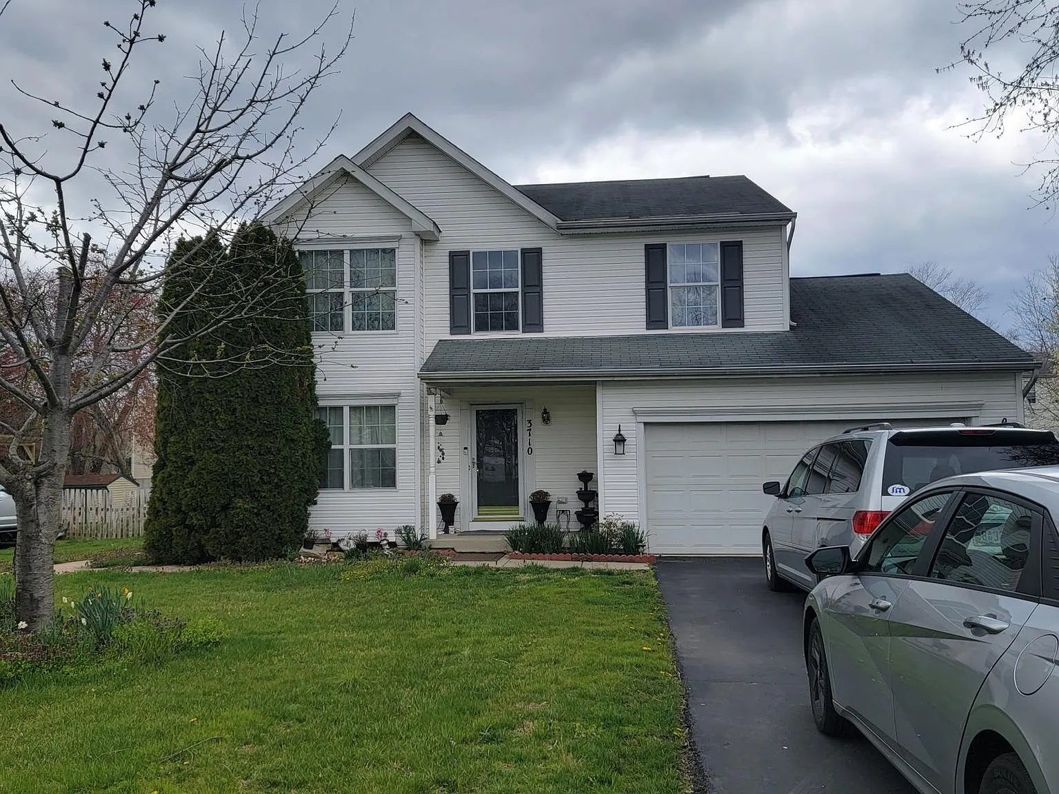 4 bed, 3.5 bath, 3000 sqft, $2,950 — Photo 2