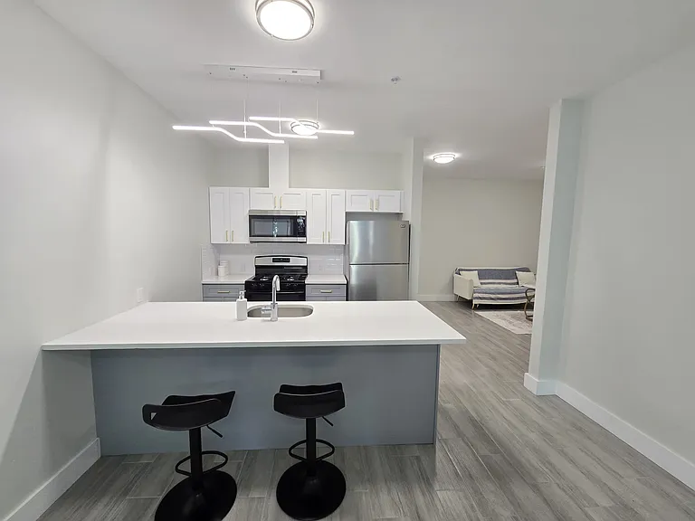 130 Ellis Ave — Photo 23