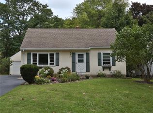 28 Pierce St, Webster, NY 14580