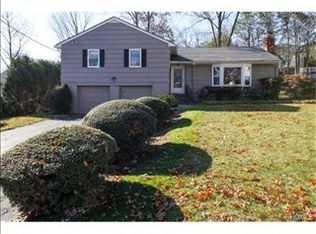 52 Runyon Pl, Scarsdale, NY 10583