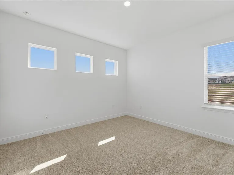 2100 Maverick Ct — Photo 21