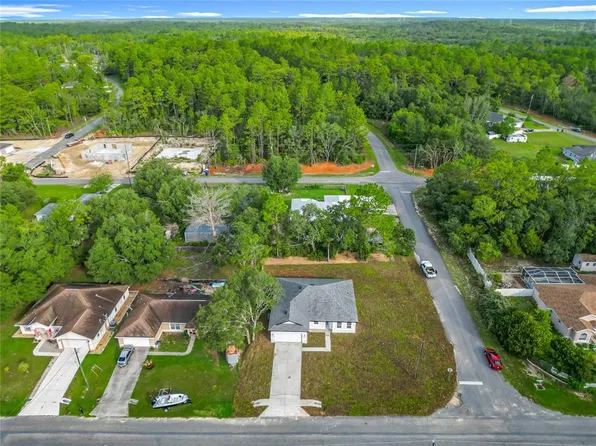 5736 N Claremont Dr, Citrus Springs, FL 34434