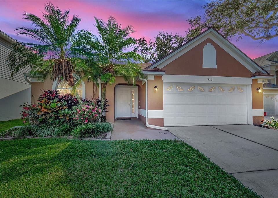 1st image of 422 FLATWOOD DRIVE