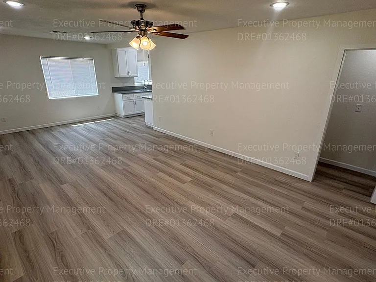 1928 Doolittle Ave — Photo 5