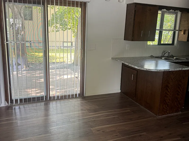 12420 E 12th Ave #B — Photo 16
