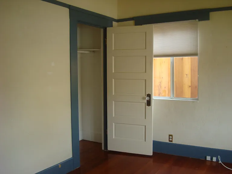 2220 Rosecrans St — Photo 16