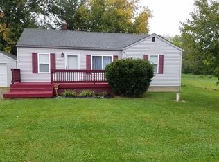 6085 Pearl St, Burton, MI 48509