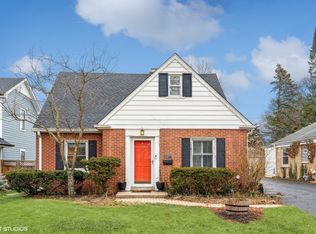 327 Nora Ave, Glenview, IL 60025