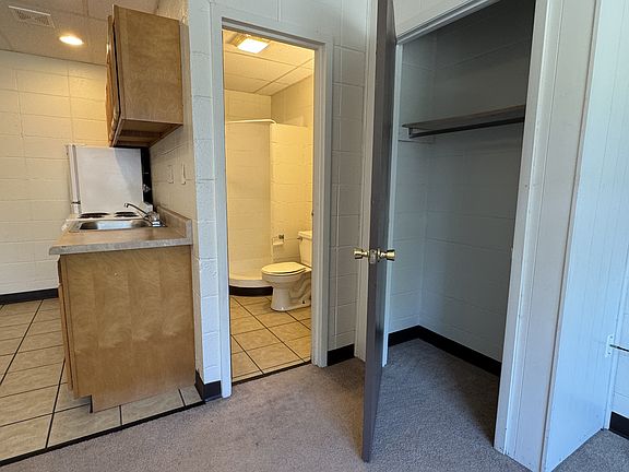 5th image of 535 S Lincoln St #16
