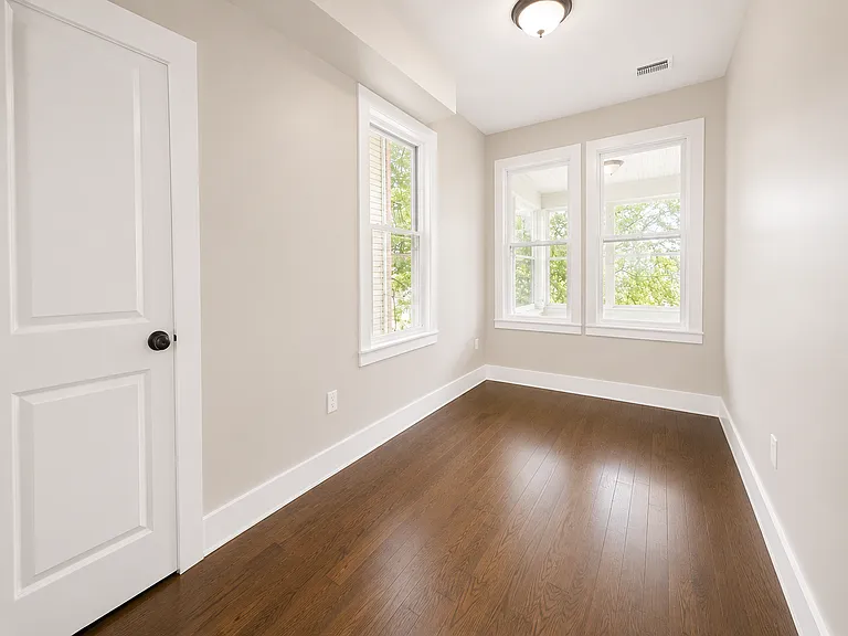 186-188 Renner Ave #2 — Photo 17
