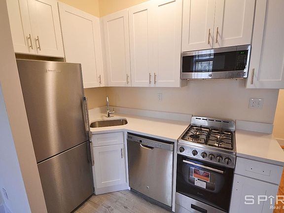 2nd image of 342 W 47th St APT 1F