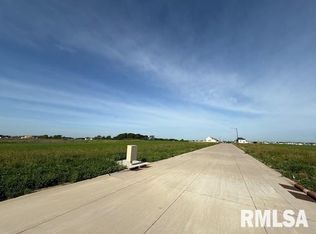 6795 Meghan Ave, Bettendorf, IA