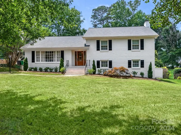 1201 Braeburn Rd, Charlotte, NC 28211