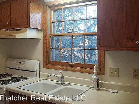 3rd image of 511 Mulberry Dr E APT 2
