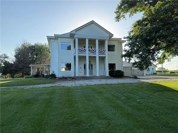 6585 NE Catawba Rd, Breckenridge, MO 64625