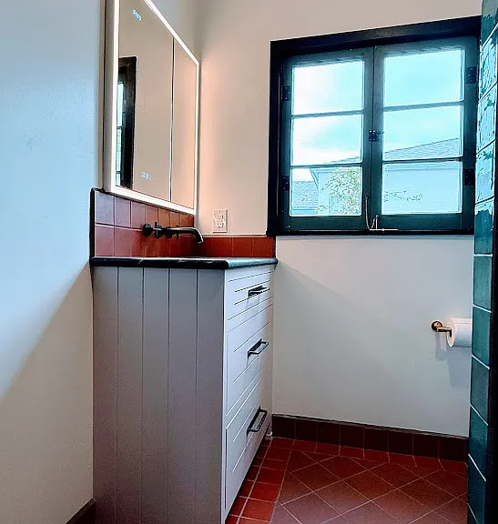 4654 Merrill Ave — Photo 45