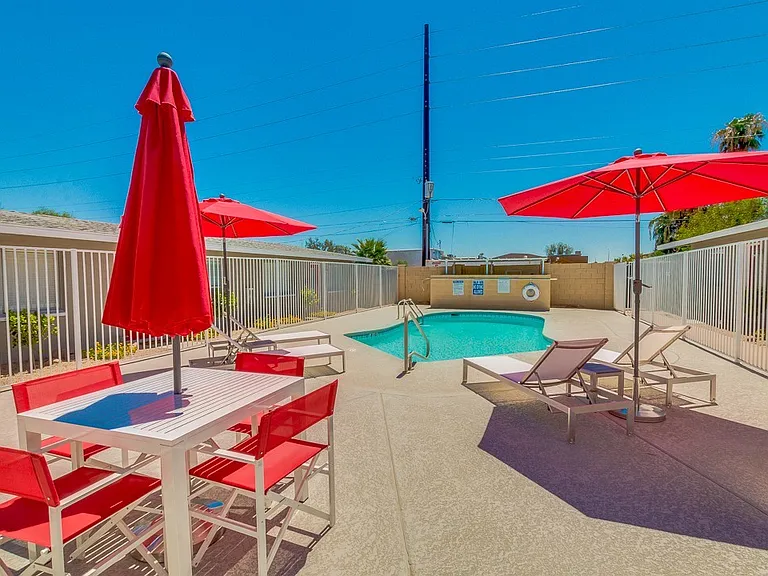 $0 First Month Rent! Remodeled 2 Bed Casita w/ Private Patio, W/D & Pool — Photo 42