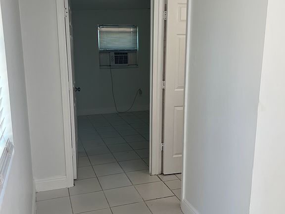 5th image of 415 Forest Hill Blvd #A