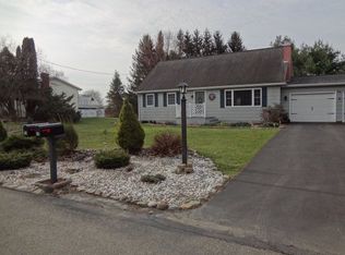 26 Stoneybrook Rd E, Horseheads, NY 14845