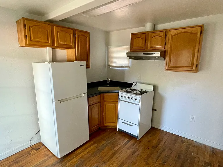 1226 W Roosevelt St — Photo 15