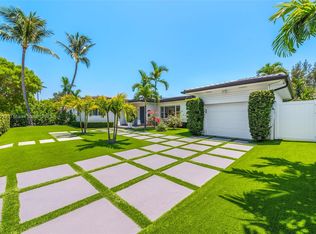 290 N Shore Dr, Miami Beach, FL 33141