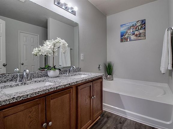 5th image of 2741 Ingram Cir