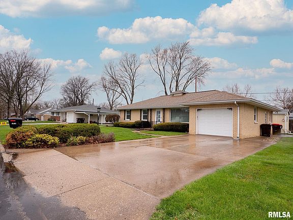 3rd image of 1419 W Christine Ave
